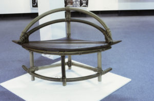 Palalagi Manetoa, Chair, 1992 (installation view).