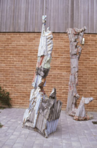 Jeff Thomson, Aupori Peninsula (back), Top half North Island (front), 1987. Iron, wood, paint.