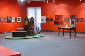 Murray Grimsdale: Pacific and Family, 1998 (installation view).