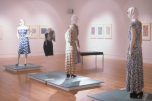 Avis Higgs: joie de vivre, 2001 (installation view).