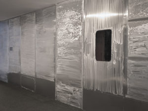 Josephine Jelicich, Messages from the Stars, 2022. Brushed aluminium, perspex, glass. 10820 x 2970 x 320mm. Commissioned by Te Tuhi, Tāmaki Makaurau Auckland. Photo by Sam Hartnett.