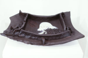 Brian Gartside, Ceramic Form, 1990 (installation view). Ceramic. 400mm x 400mm.