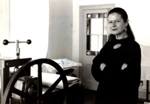Felicity West, Printmaker and Participant in New Zealand Women Printmakers, 1993. Photograph by Gil Hanly.