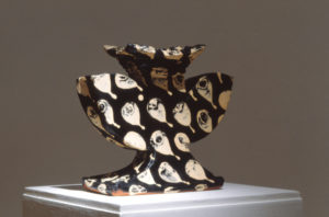 Richard Parker, Black & White Vase, 1996 (installation view).
