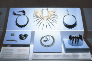 Jewelled: adornments from across the Pacific, 2004 (installation view).