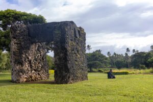 Kalisolaite ‘Uhila, Sun Gate: Ha‘amonga a Maui, 2023. Live-streamed performance. Photo by James Tapsell-Kururangi.